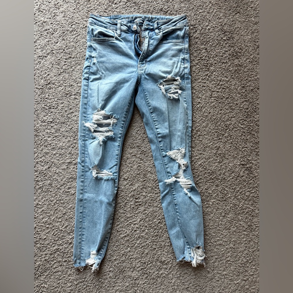 American Eagle Outfitters Light Blue Distressed Skinny Jeans